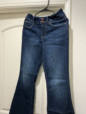 EUC Maurice Women’s Everflex Flare Jeans